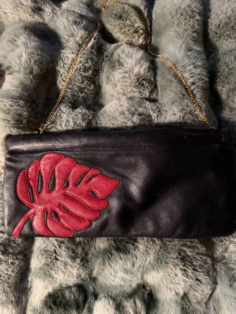 N/A black leather